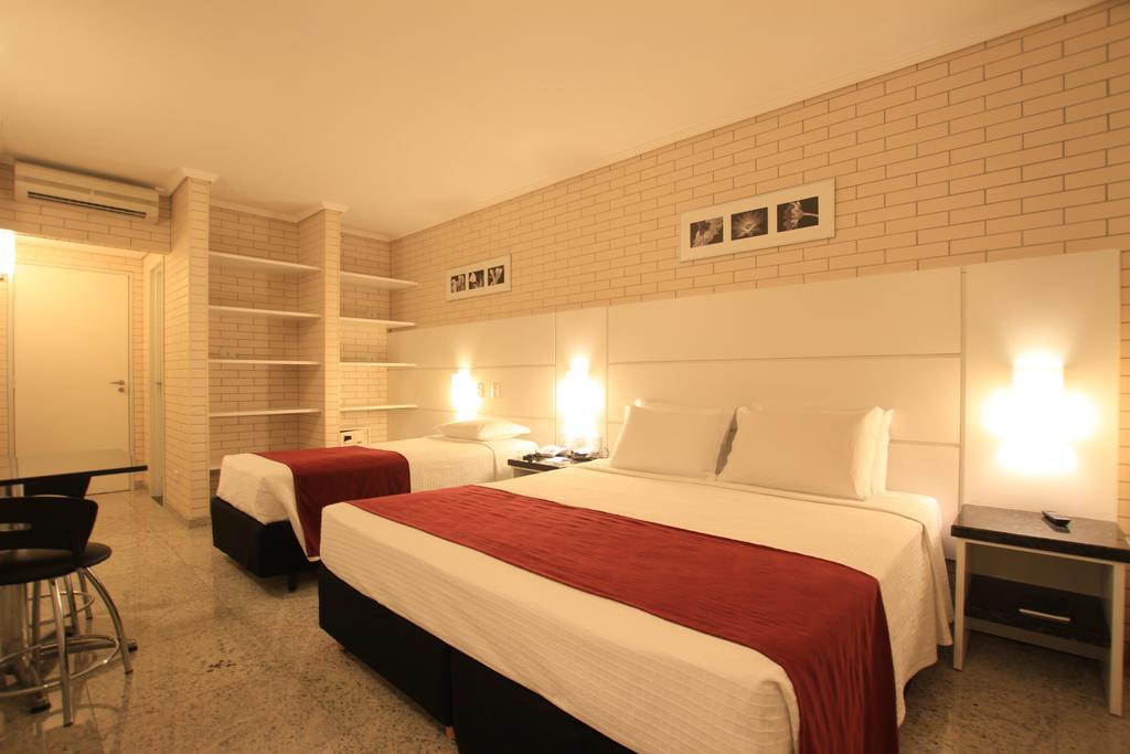 Hotel Confiance Prime Batel Curitiba Kamer foto